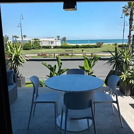 Conti 36 Terrazza Sul Mare 2lettini E Ombrellone Διαμέρισμα Porto SantʼElpidio