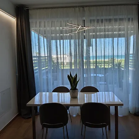 Conti 36 Terrazza Sul Mare דירה