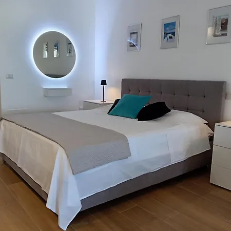 Conti 36 Terrazza Sul Mare 2lettini E Ombrellone Διαμέρισμα *