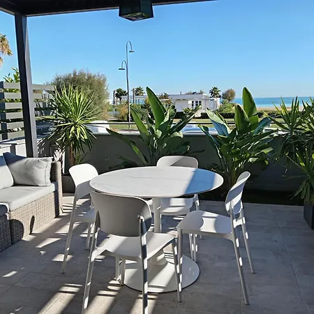 Conti 36 Terrazza Sul Mare 2lettini E Ombrellone Διαμέρισμα